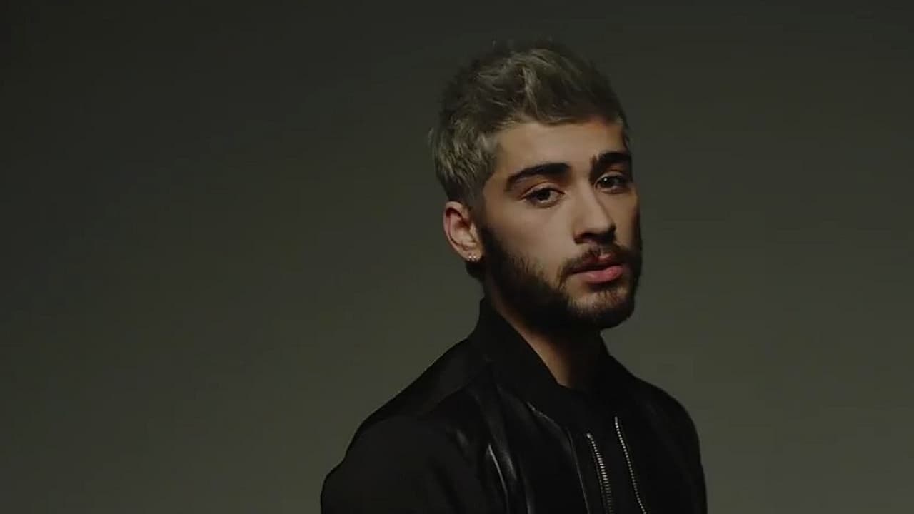 L'ex Membre Des One Direction, Zayn Malik, Dévoile Son Premier Clip