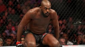 Jon Jones, le champion des lourds-légers de l'UFC, lors de son combat contre Thiago Santos en juillet 2019