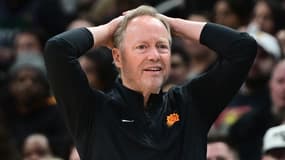 Mike Budenholzer avec les Phoenix Suns le 1er avril 2025