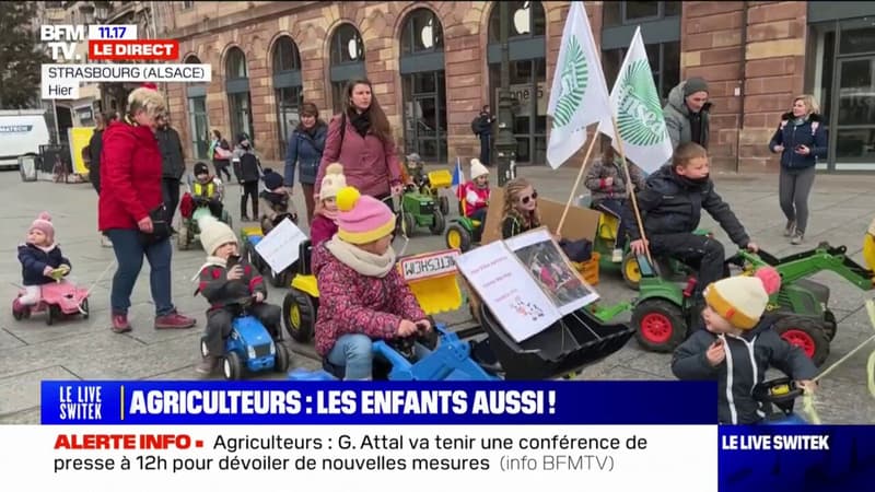 Crise agricole: les enfants d'agriculteurs aussi manifestent à Strasbourg sur des tracteurs en plastique