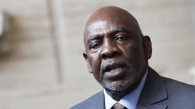 Le Premier ministre du Mali, Cheick Modibo Diarra, a annoncé mardi matin sa démission quelques heures après avoir été arrêté par des soldats à Bamako alors qu'il avait prévu de se rendre en France. /Photo d'archives/REUTERS/Thierry Gouegnon