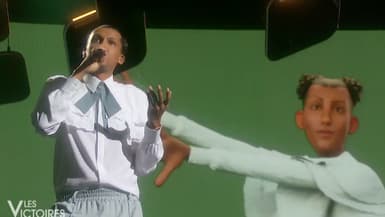 Stromae sur la scène des Victoires de la musique 2022