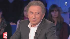 Michel Drucker dans "On n'est pas couché" le samedi 10 octobre 2015.