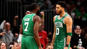 Jayson Tatum et Jaylen Brown 