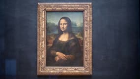 La célèbre Joconde de Léonard de Vinci, exposée au Louvre à Paris, le 8 janvier 2021