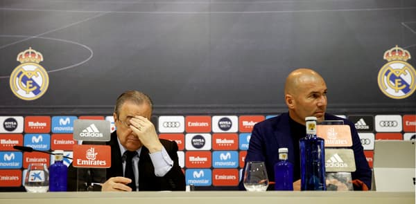 Florentino Pérez, président du Real Madrid, et Zinédine Zidane annonçant sa démission de son poste d'entraîneur, le 31 mai 2018