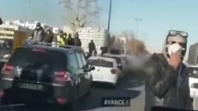 Vue depuis le fourgon samedi. 