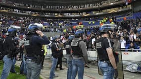 Des CRS pendant Lyon-Besiktas, en 2017