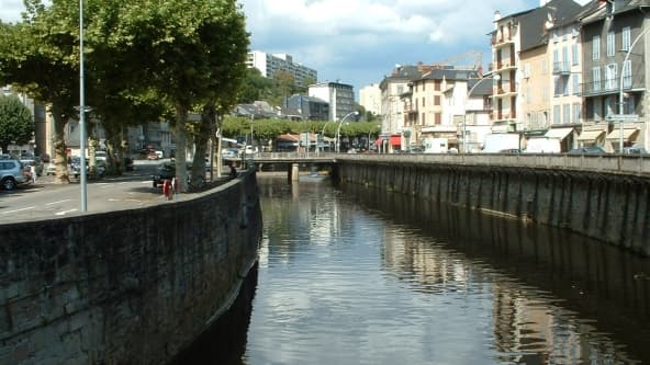 La rivière Corrèze, traversant Tulle