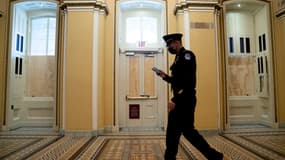 Un policier dans les couloirs du Capitole. (photo d'illustration)