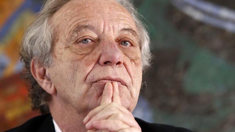 Alors que l'Agence nationale de sécurité du médicament et des produits de santé (ANSM) a été mise en examen la semaine dernière dans le cadre de l'affaire du Mediator, son directeur Dominique Maraninchi a assuré mardi qu'il assumerait sa part de responsab