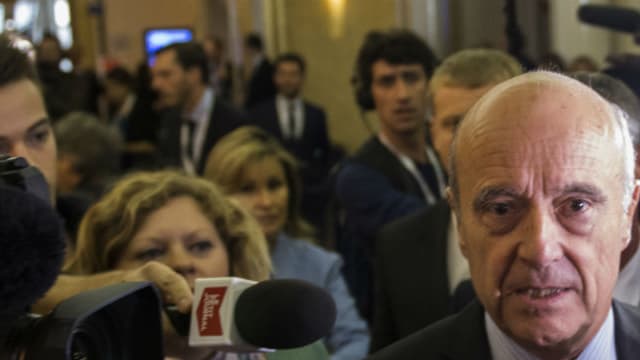 Alain Juppé lors d'une conférence de presse à Paris le 27 septembre 2016