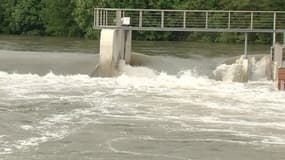 Le niveau de l'eau est haut aux alentours de la ville de Troyes