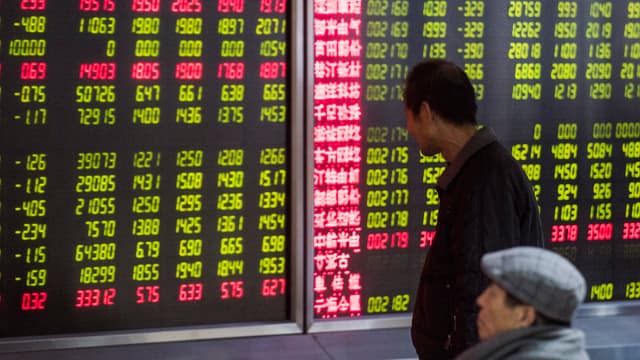 Les échanges à Shanghai et Shenzhen ont représenté plus de 30% des échanges boursiers mondiaux en 2015. Avec notamment la spectaculaire tempête estivale.
