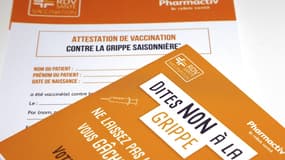 Dépliants relatifs à la vaccination contre la grippe, le 13 octobre 2020.