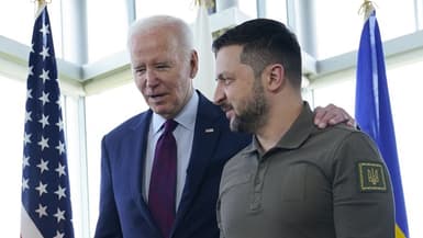 Joe Biden et Volodymyr Zelensky lors du sommet des dirigeants du G7 à Hiroshima, le 21 mai 2023.