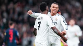Vinicius Junior et Kylian Mbappé lors de Real Madrid-Salzbourg, le 22/01/2025