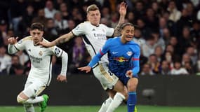 La faute de Toni Kroos sur Xavi Simons lors de Real Madrid-Leipzig, le 6 mars 2024