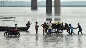 Inondations sur les rives du Gange, à Allahabad, dans le nord de l'Inde, le 31 juillet 2021