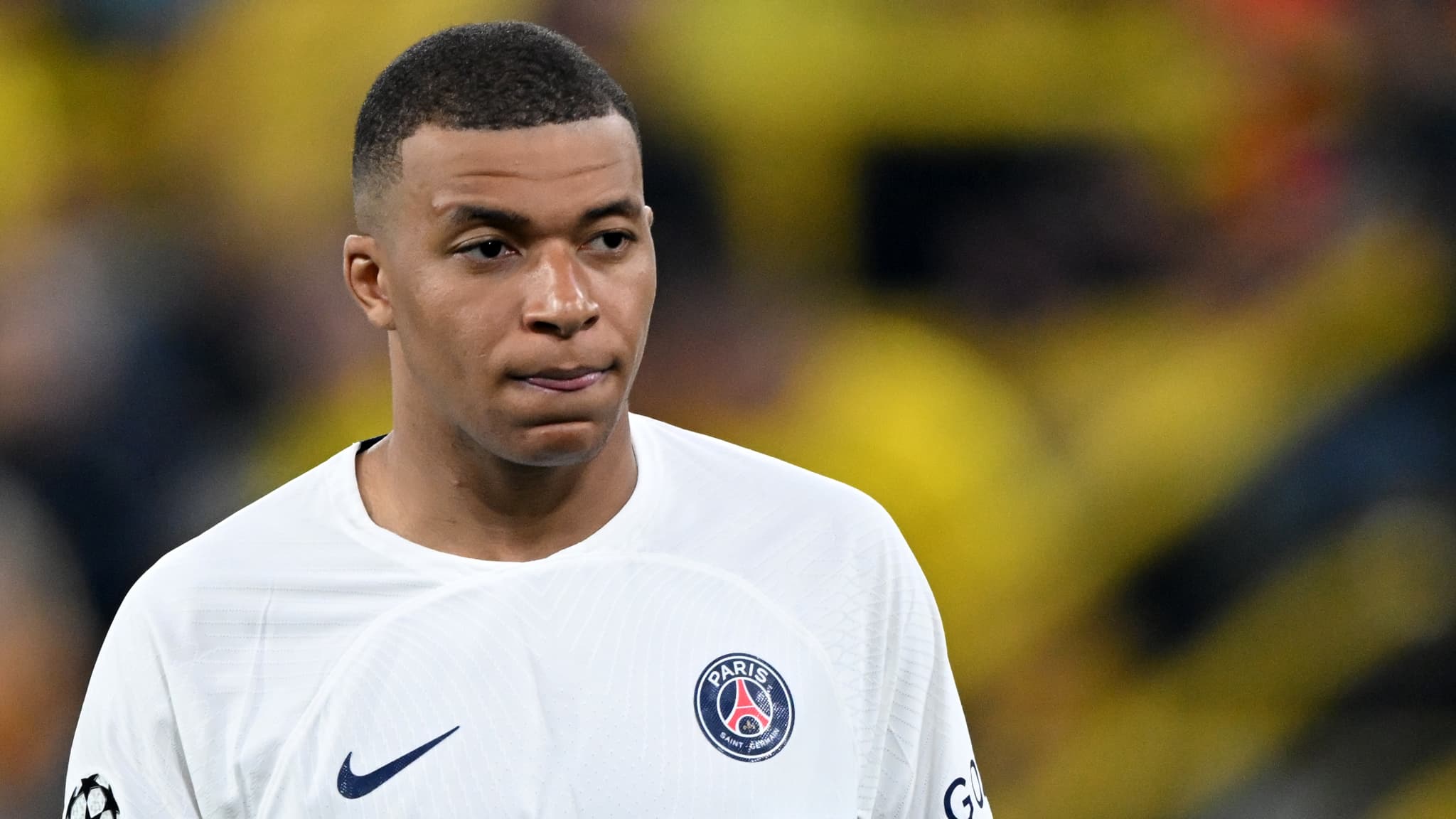 “He doesn’t do the right thing on the pitch”, are the reasons for the dissatisfaction between Mbappé and the supporters