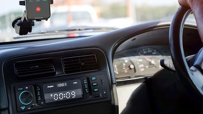 Moins de 40 euros pour cet autoradio (encore) disponible sur le site Amazon