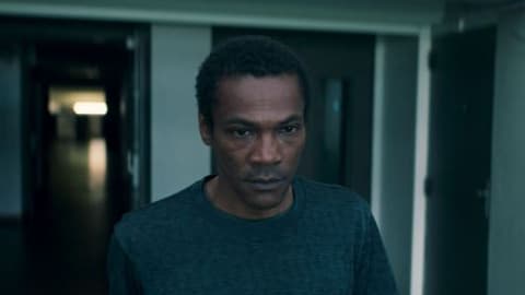 Adama Niane dans le film "Furie"