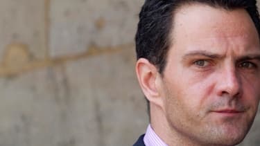 En première instance, Jérôme Kerviel a été condamné à 3 ans de prison ferme et à rembourser 4.9 milliards d'euros à la Société Générale.