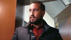 Alexandre Benalla à sa sortie de la prison de la Santé à Paris, le 26 février 2019