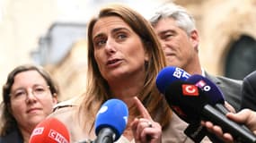 Marine Tondelier, secrétaire nationale des Écologistes à sa sortie de Matignon, le 8 octobre 2025.