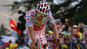 Richard Carapaz avec le maillot à pois, au sommet du Col de la Couillole le 20 juillet 2024