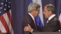 Les chefs de la diplomatie américaine et russe John Kerry et Serguei Lavrov