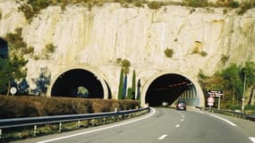 Le tunnel de Mirabeau.