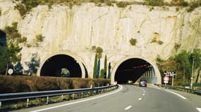 Le tunnel de Mirabeau.