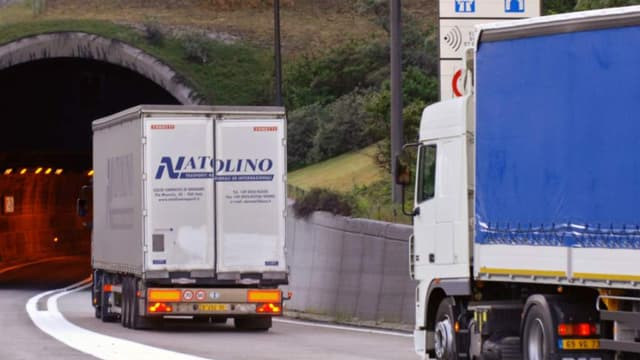 La Fédération nationale des transporteurs routiers assure que la hausse de 4 centimes, annoncée par le gouvernement, n'est "qu'une piste de travail".