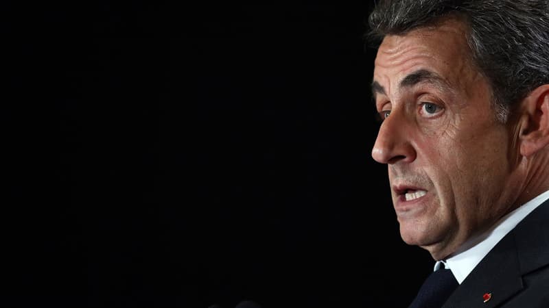 Nicolas Sarkozy était ministre du Budget à l'époque de la mise en place d'un système présumé de rétrocommission.