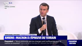 Face à des étudiants d'Amiens, Emmanuel Macron appelle à être "plus positif"