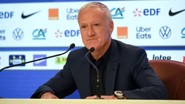 Didier Deschamps en conférence de presse avec l'équipe de France, à Paris le 16 mars 2023