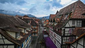 Le village de "Colmar Tropicale", réplique de la ville de Colmar en Malaisie, le 30 novembre 2020.