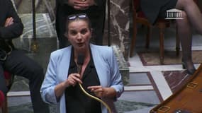 "Nous ne lâcherons pas": la députée LFI Caroline Fiat interpelle le ministre de la Santé sur la réintégration des soignants non-vaccinés