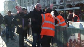 Les marchés de Noël français renforcent leur sécurité après l'attentat de Strasbourg