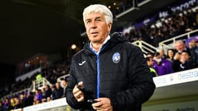 Gian Piero Gasperini sur le banc de l'Atalanta face à la Fiorentina, le 17 avril 2023. 
