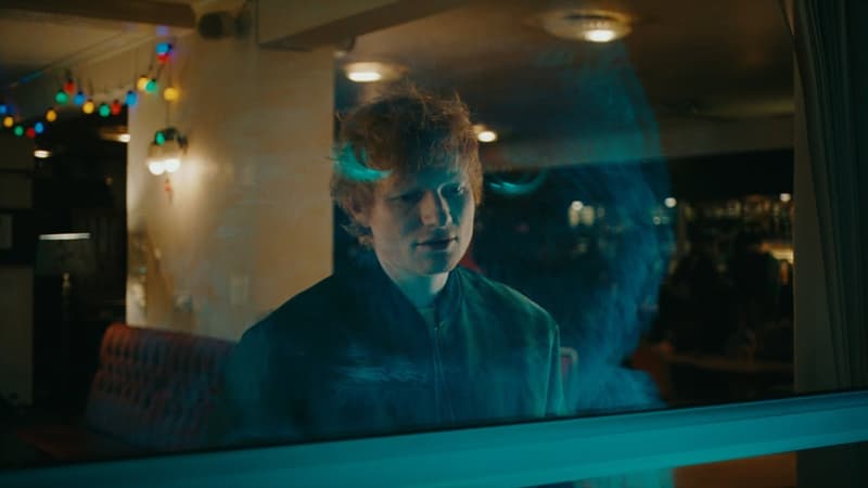 Ed Sheeran dans le clip de "Eyes Closed"