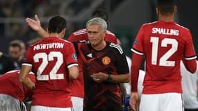 Henrikh Mkhitaryan et José Mourinho lors du match UEFA Super Cup match entre le Real Madrid et Manchester United le 8 août 2017
