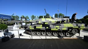 un tank allemand KF51 fabriqué par Rheinmetall au salon international de défense Eurosatory à Villepinte, près de Paris, le 13 juin 2022
