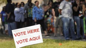 File d'attente devant un bureau de vote installé dans une église méthodiste de Kissimme, en Floride. Barack Obama s'est imposé en Floride face au républicain Mitt Romney lors du scrutin présidentiel de mardi dernier, après dépouillement de la presque tota