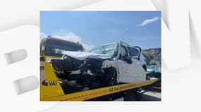 La voiture de Marion Maréchal et de son mari, après un accident en Italie, samedi 16 août 2025