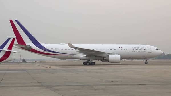 L'avion présidentiel à l'aéroport de Tel-Aviv le 24 octobre 2023 