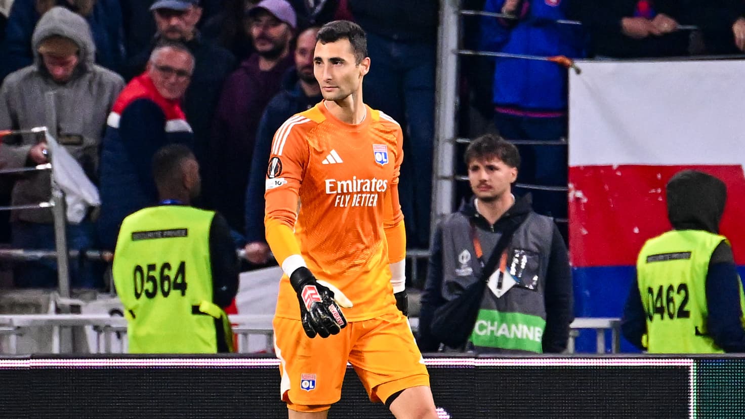 DOMINIK GREIF, LE GARDIEN DE L'OL, AU CŒUR D'UN IMPROBABLE IMBROGLIO AVEC LA SÉLECTION EN SLOVAQUIE