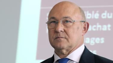 Michel Sapin s'est néanmoins interrogé: à partir de quand peut-on parler de "petite retraite"?