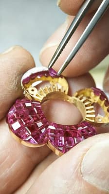  Le Serti Mystérieux : prouesse technique de Van Cleef & Arpels 